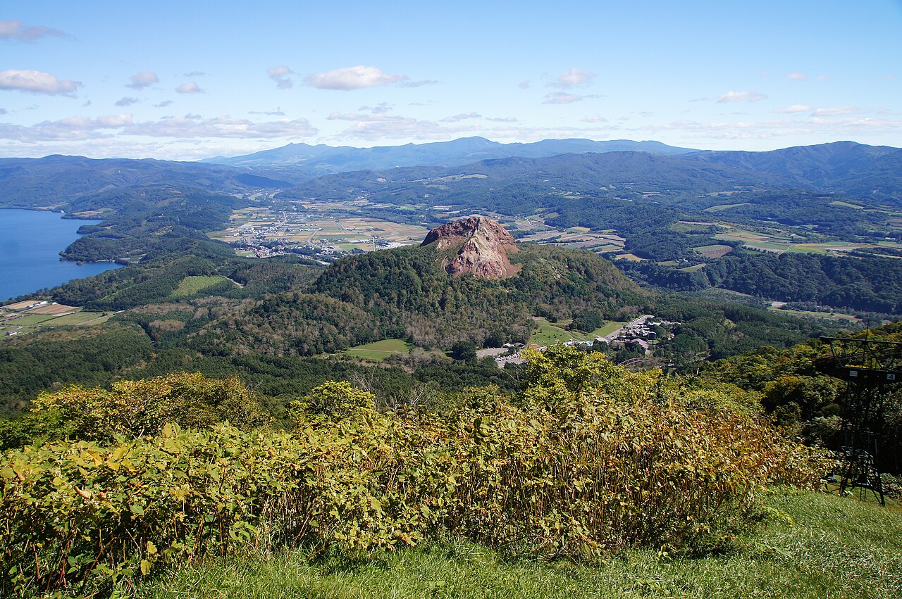 Mt Usu and Showa Shinzan